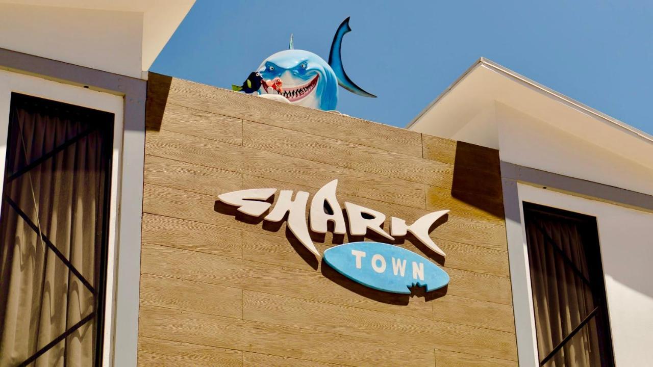 Shark Town Mal Pais Apartment Playa Santa Teresa  Exterior photo