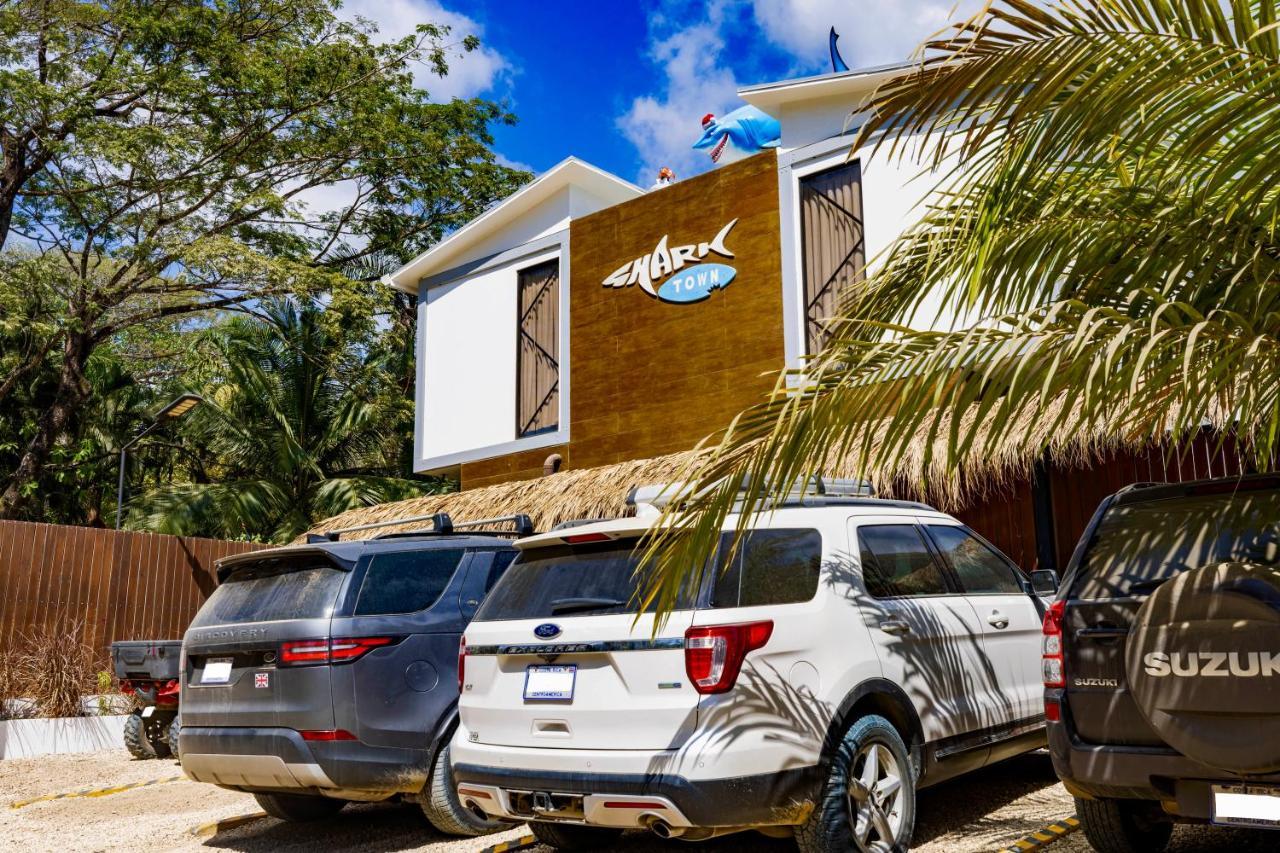 Shark Town Mal Pais Apartment Playa Santa Teresa  Exterior photo